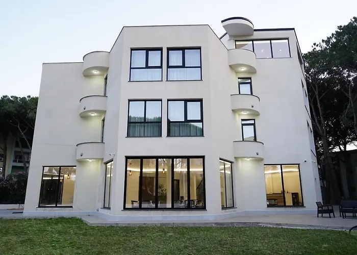 The Honeycomb Boutique Hotel