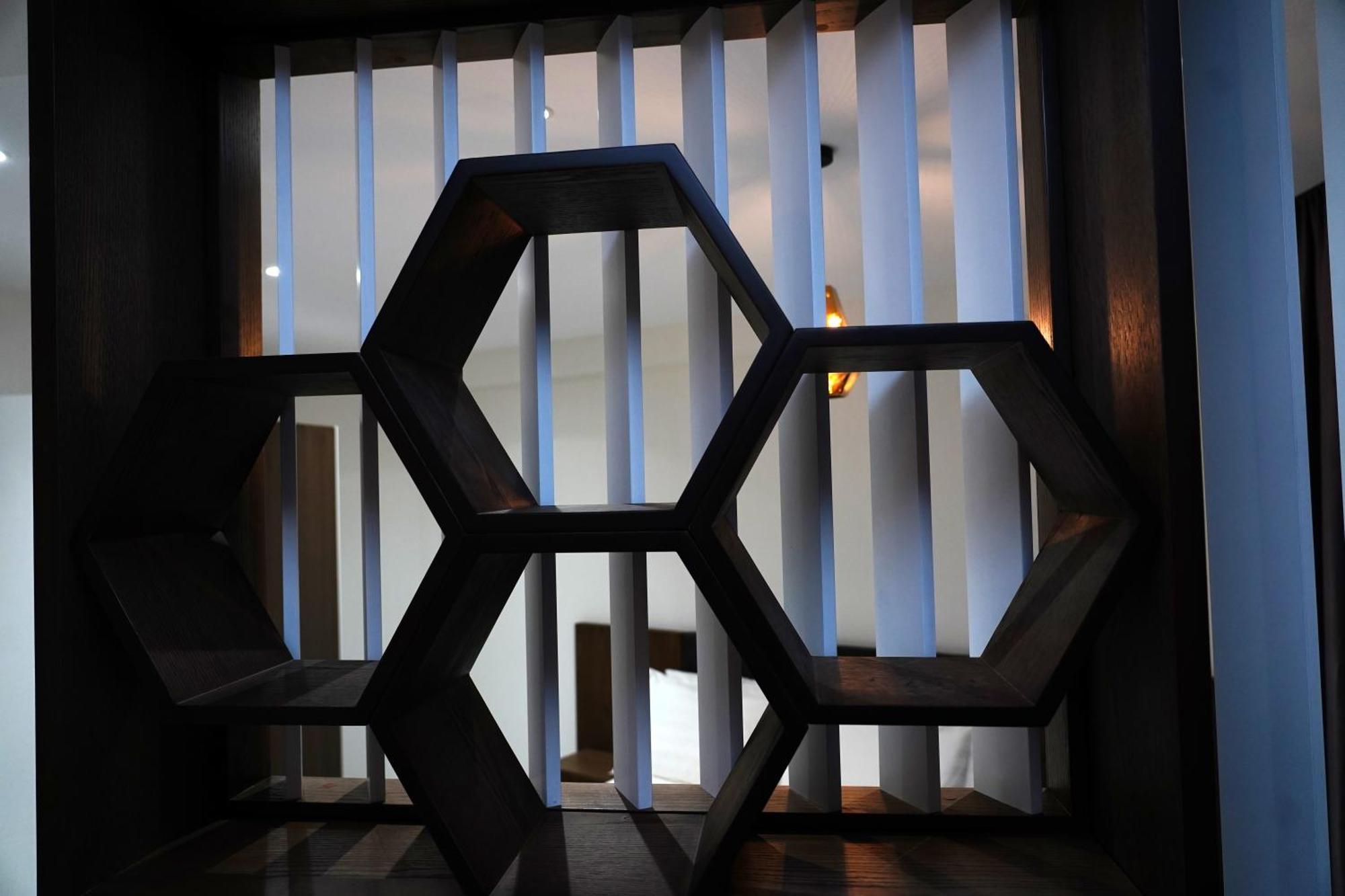 The Honeycomb Boutique Hotell Golem (Tirana)
