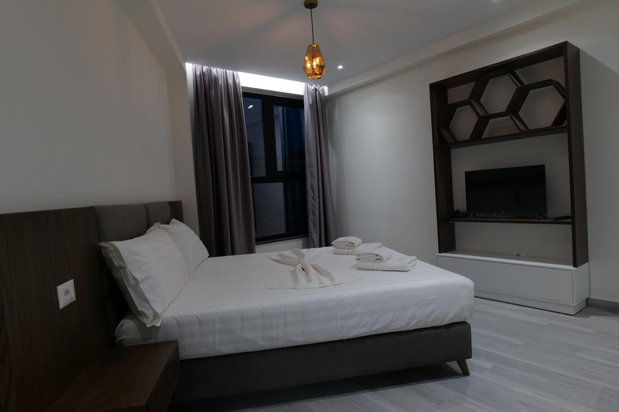 The Honeycomb Boutique Hotell Golem (Tirana)