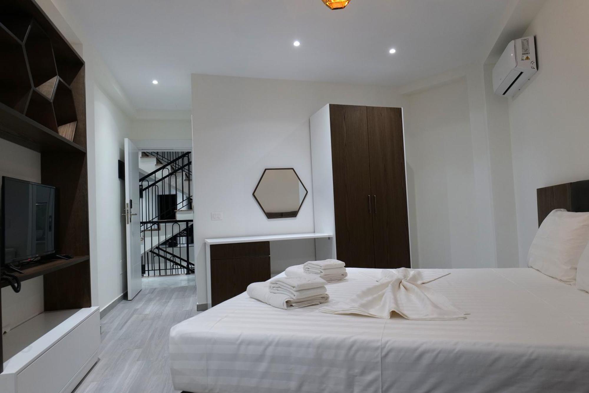 Hotell The Honeycomb Boutique Golem (Tirana)